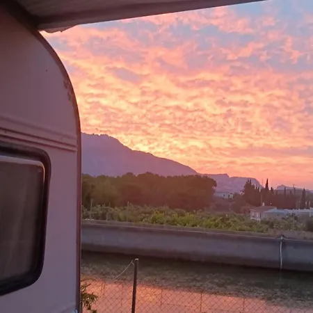 Caravana- Glamping Casa Tortuga Holiday home La Nucia